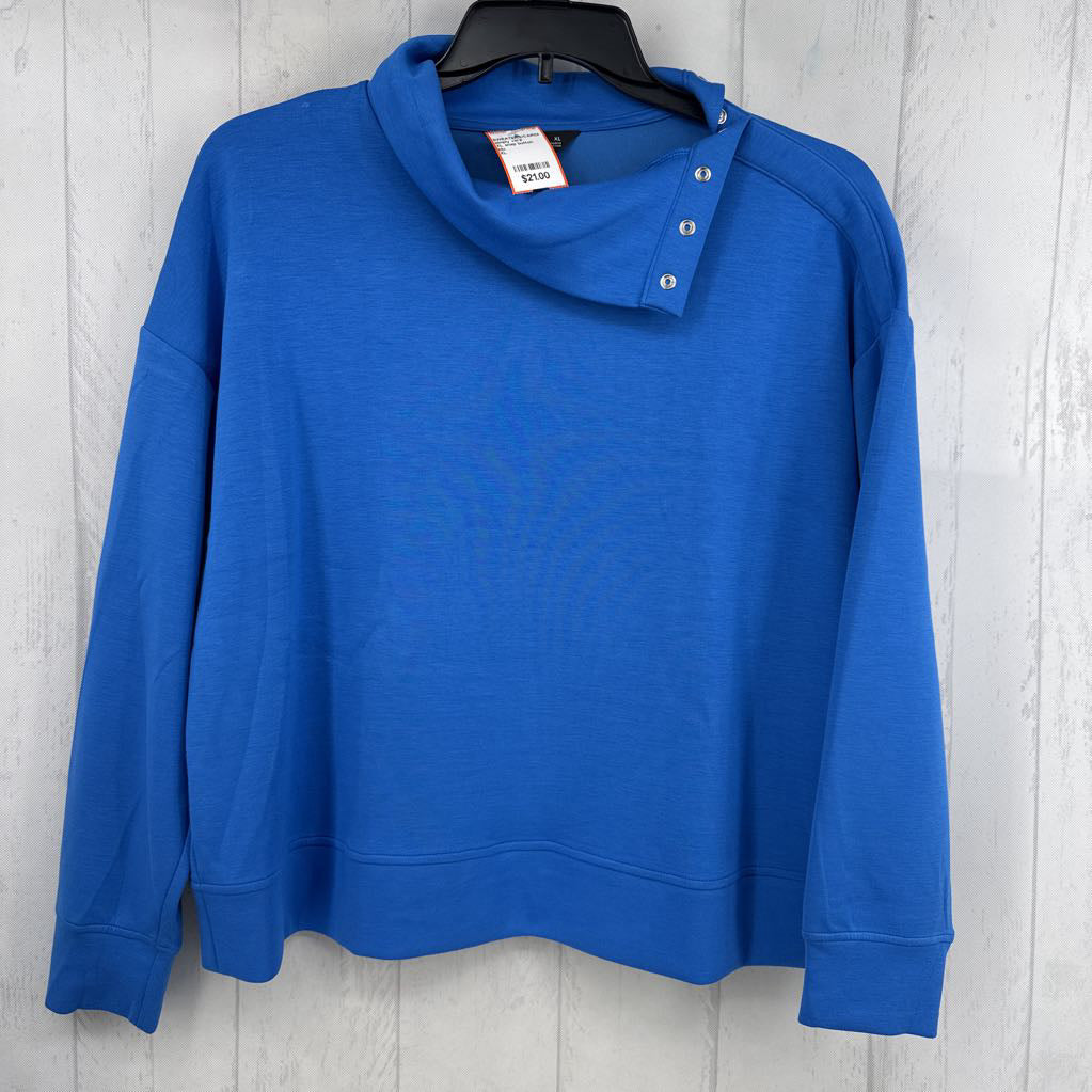 XL snap button collar sweatshirt