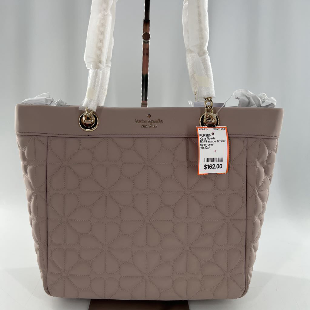 R349 spade flower quilted tote