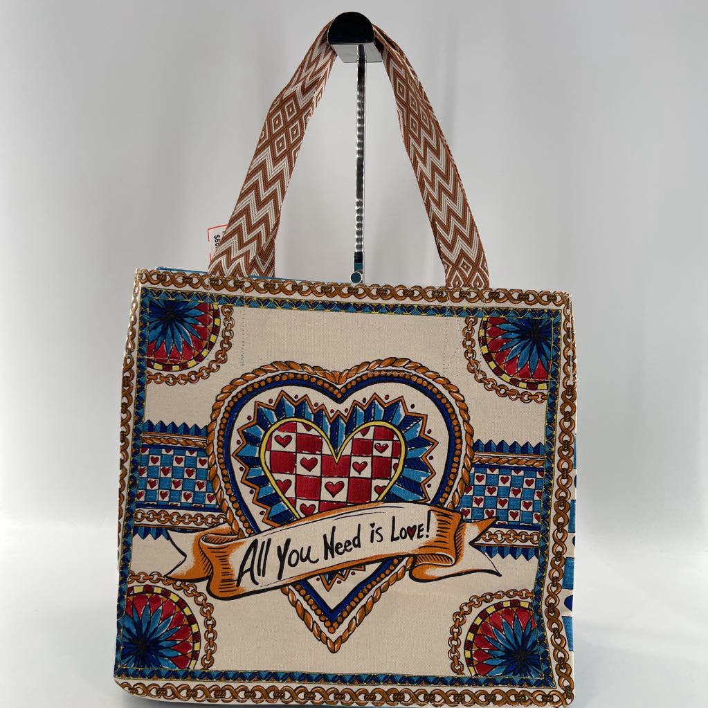 R150 all you need is love tote