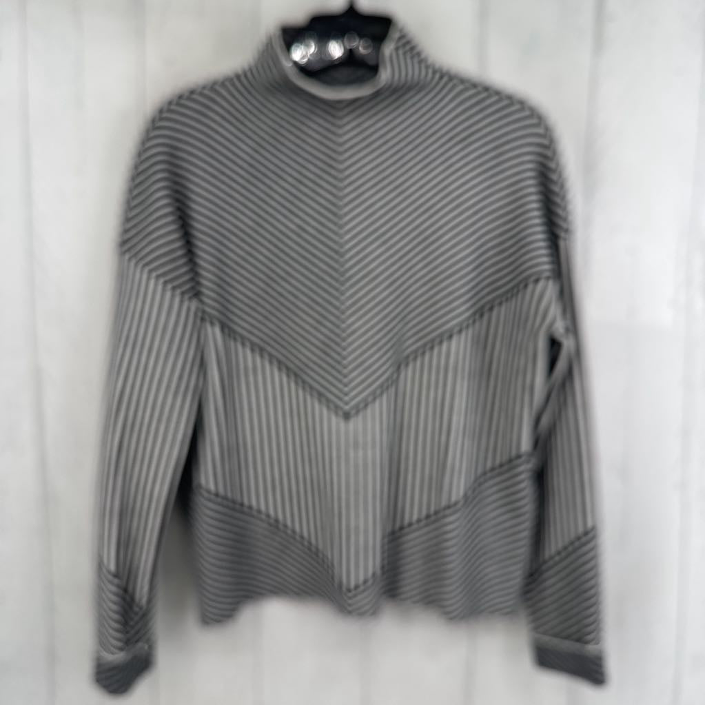 L chevron stripe mock neck sweater