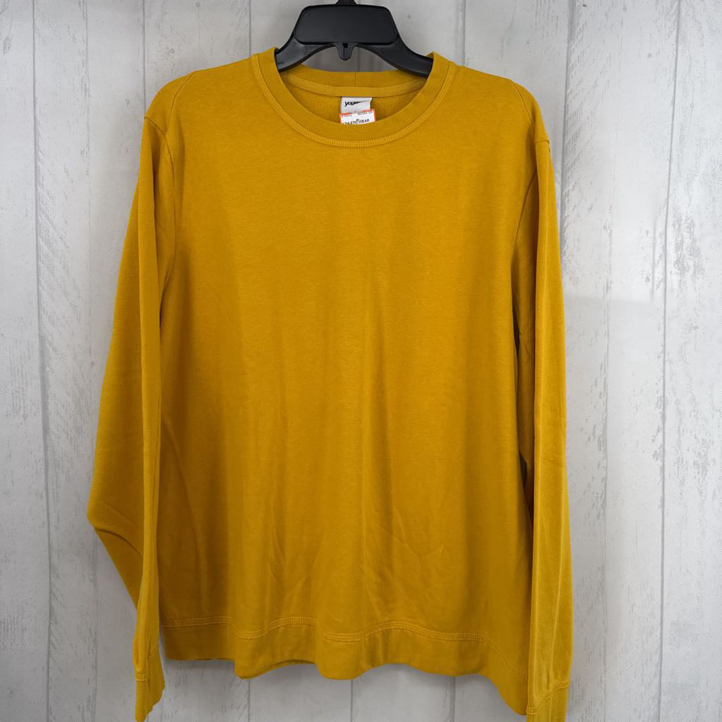 M crewneck sweatshirt