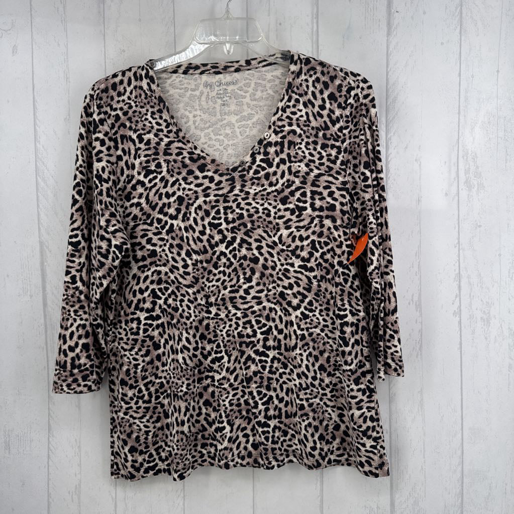XL animal print v-neck 3/4 slv tee
