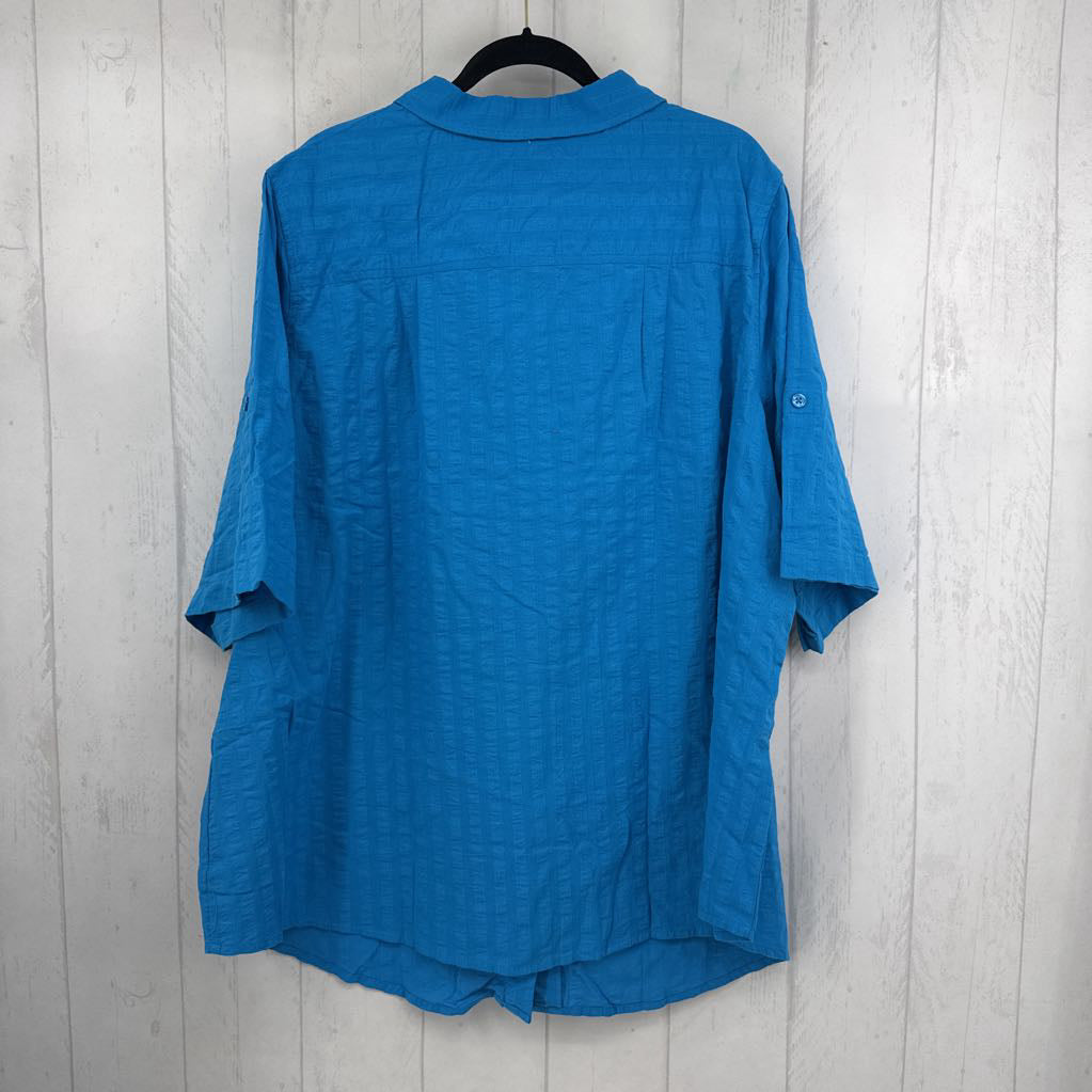 26/28 textured button down s/s top