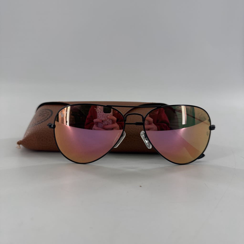 Ray-Ban aviator sunglasses w/ pink mirror/flash lenses w/ case
