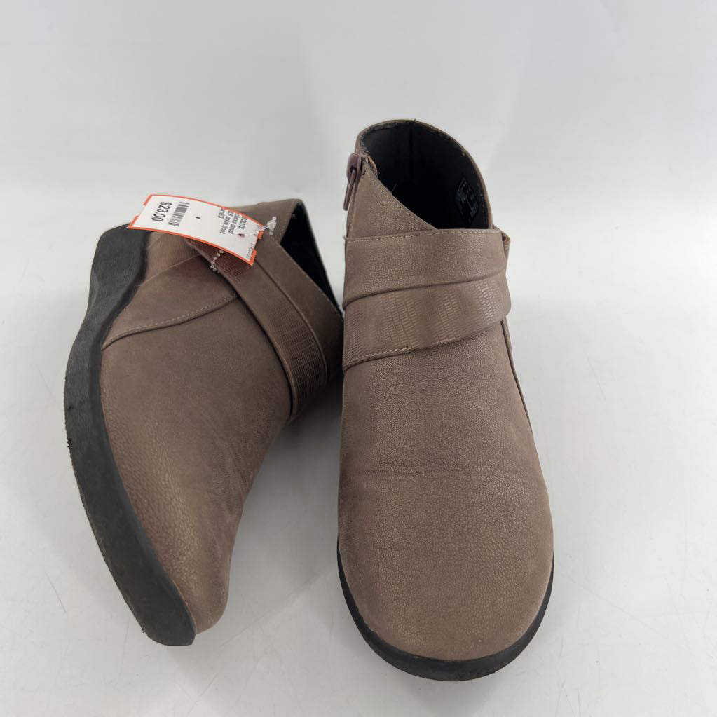 8.5 ankle boot