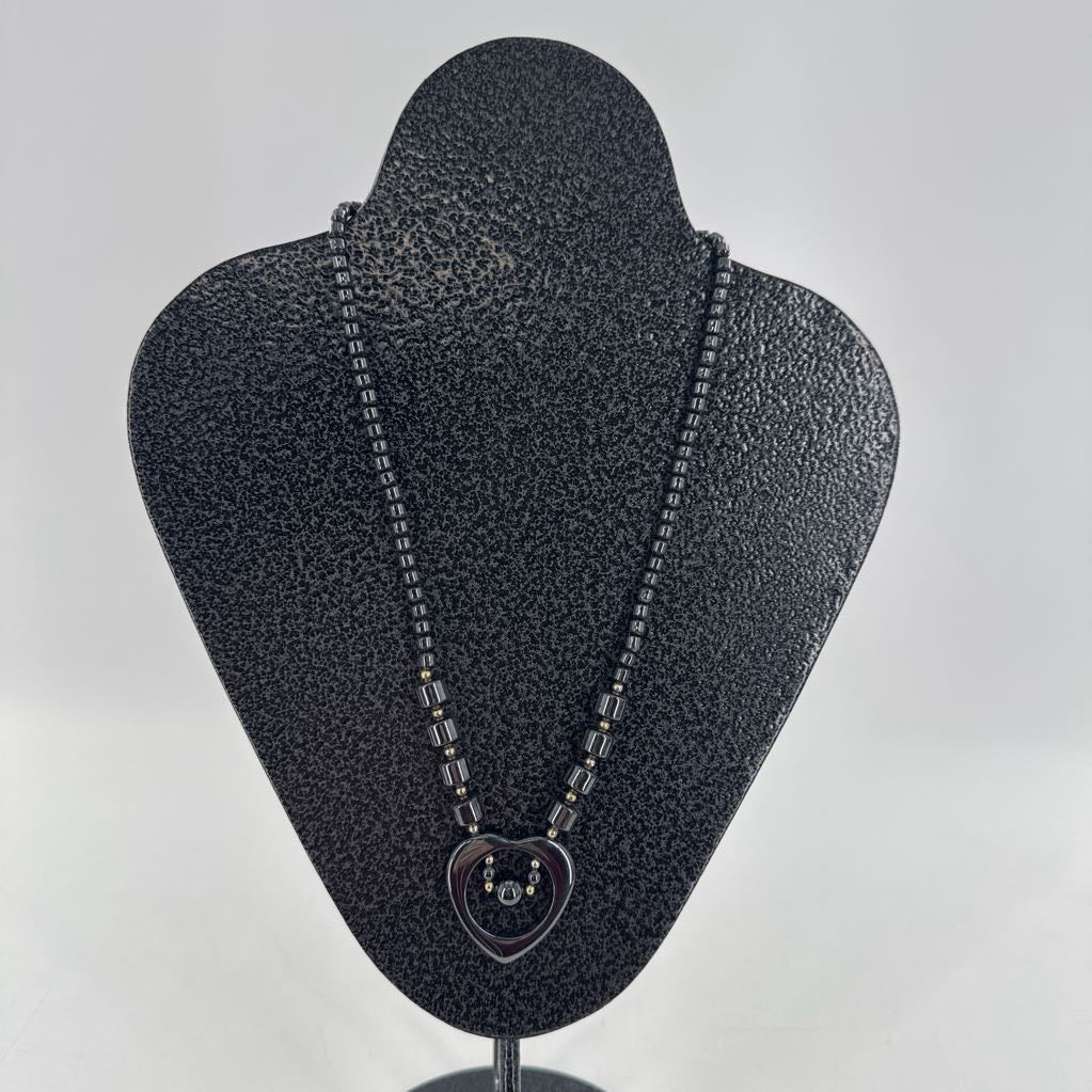 14" black metal beaded heart pendant necklace