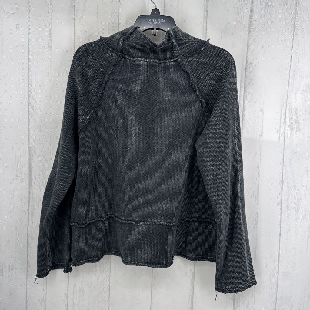 M waffle knit mock neck sweater