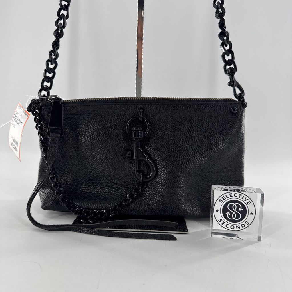 R228 pebbled crossbody w/ chain accented strap