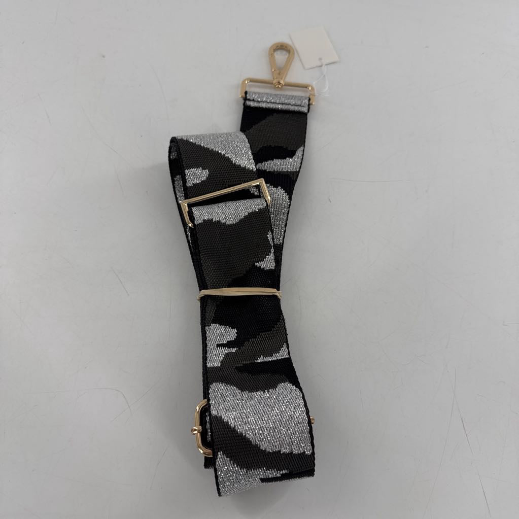 metallic sil/grey camo guitar-style bag strap