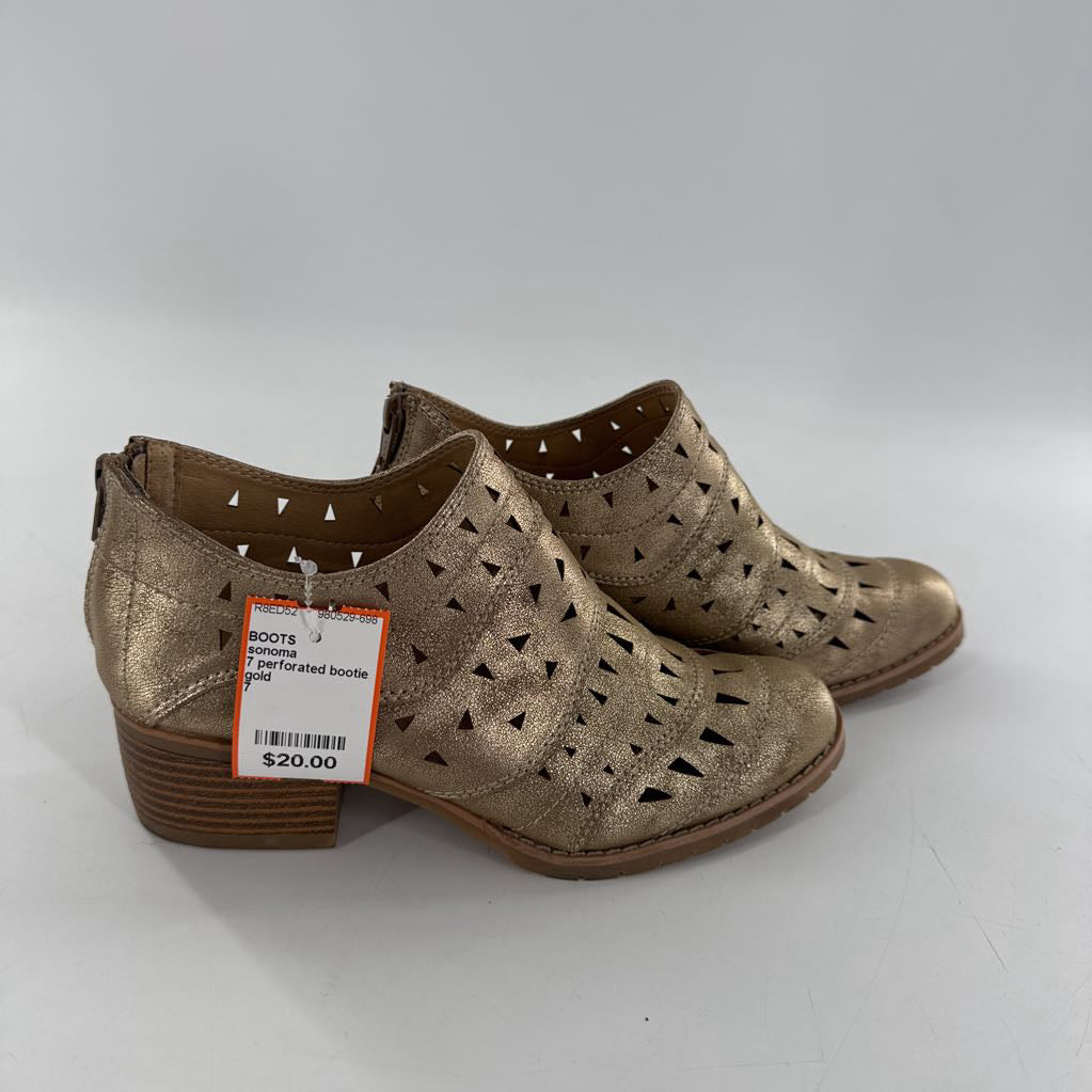 7 perforated bootie
