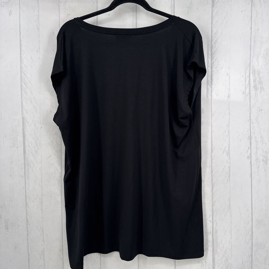 XL v-neck cap slv tee