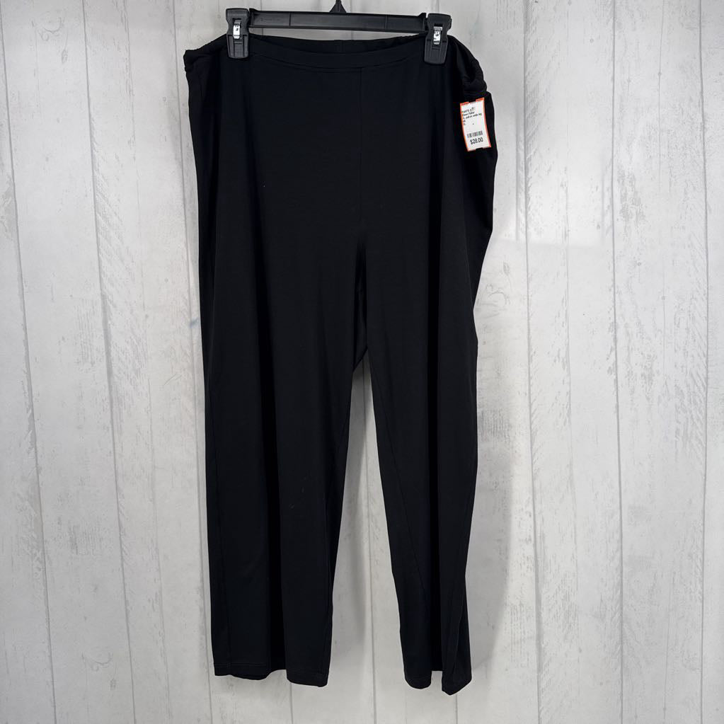 XL pull-on wide leg crop pant