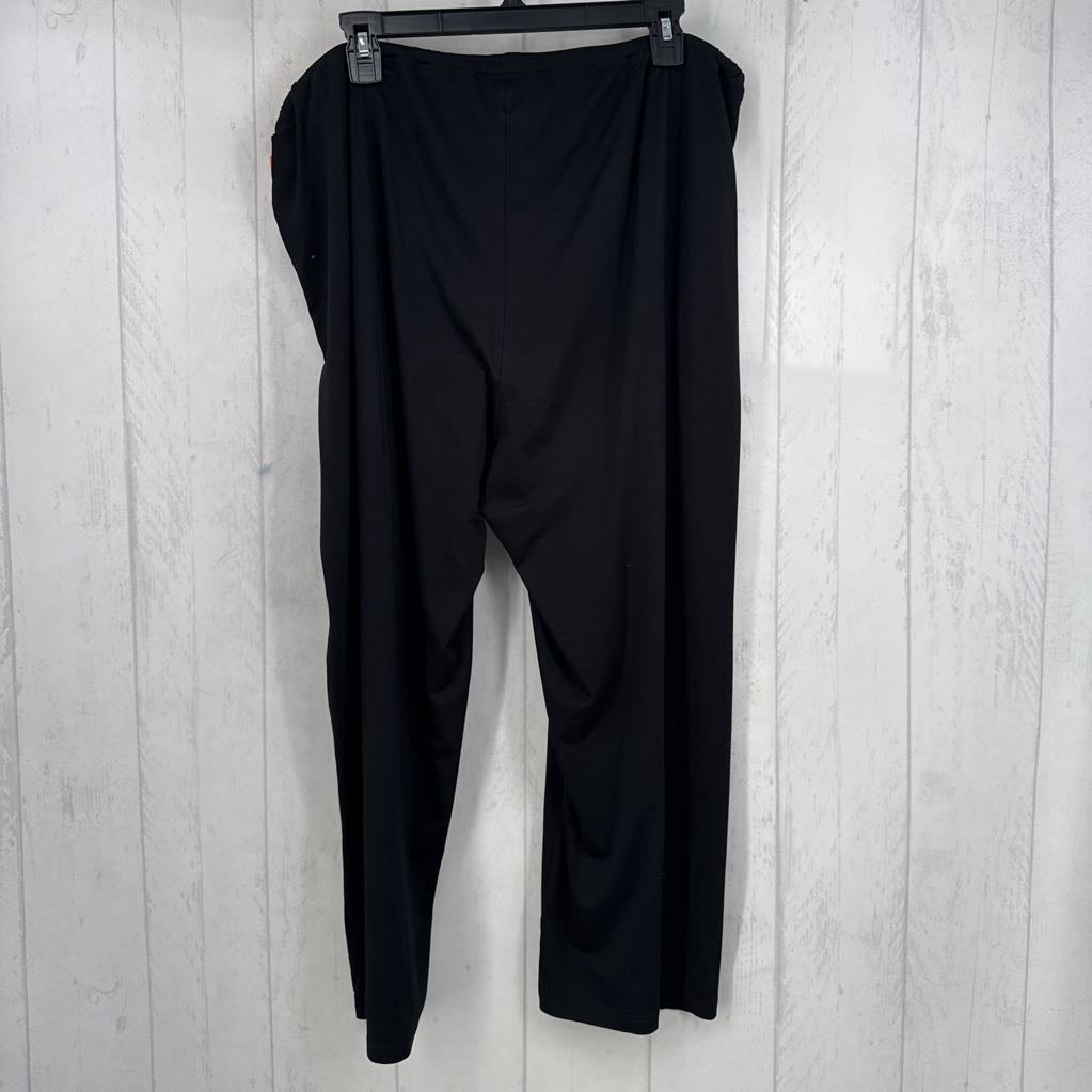 XL pull-on wide leg crop pant