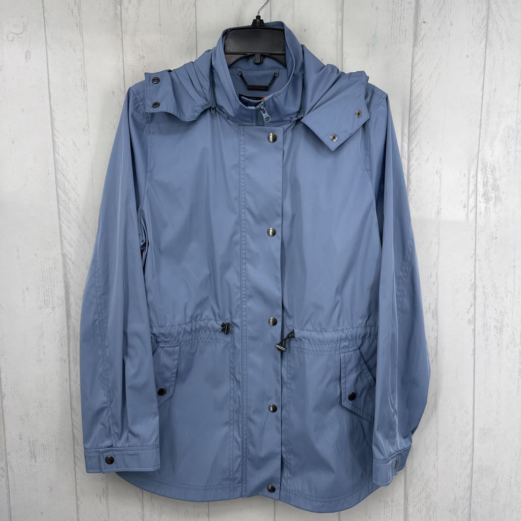 12 hooded rain jacket
