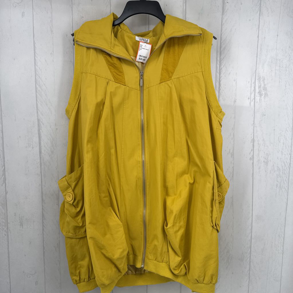 XL hooded zip-up vest