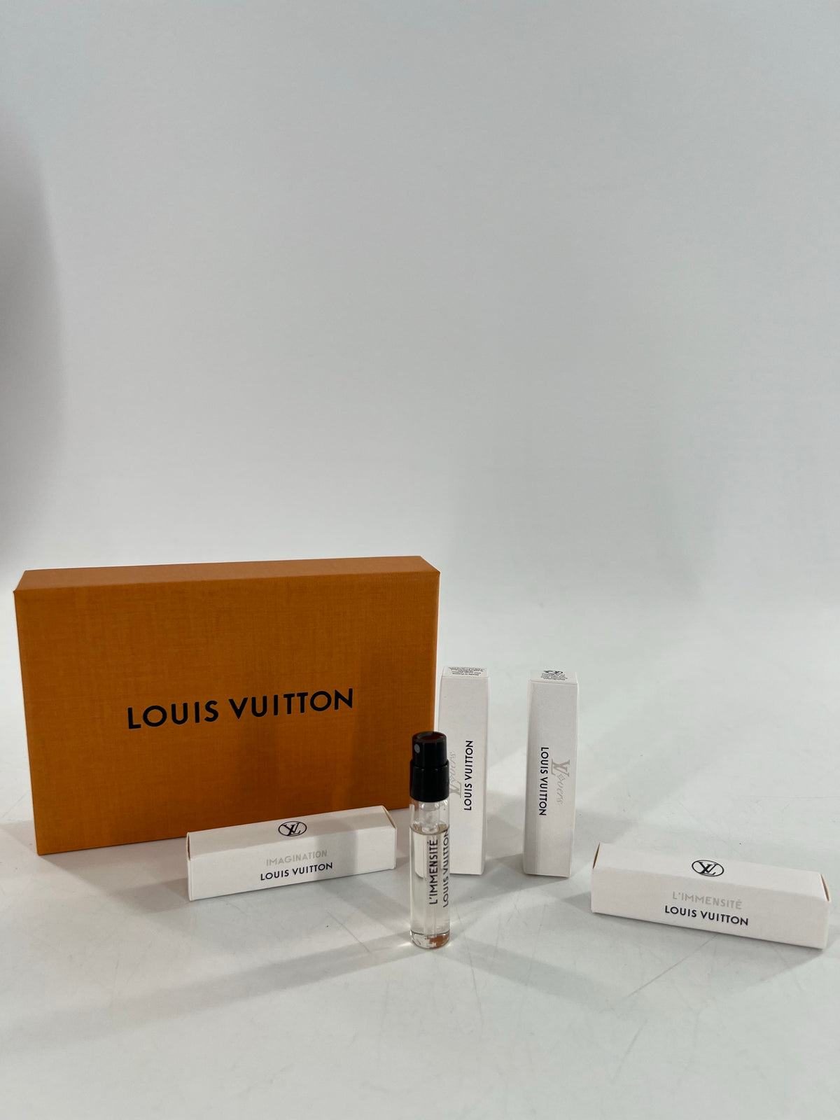 Louis Vuitton 4pc 2ml Perfume Samples Box