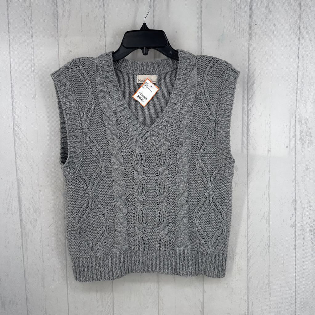 S/M cable knit v-neck sweater vest