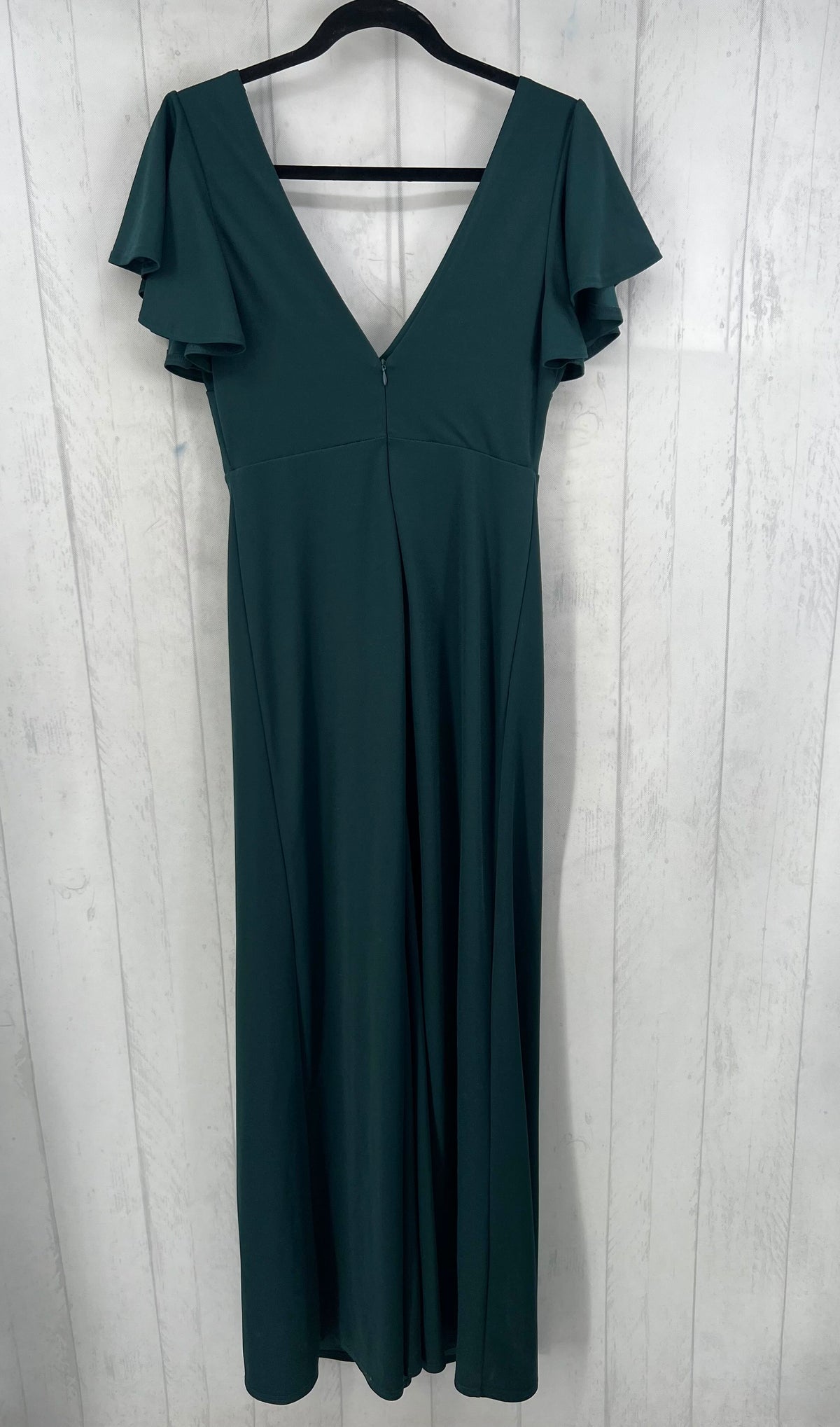 M v-neck ruffled slv dress