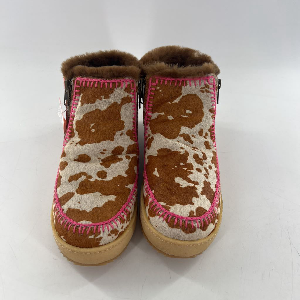9 cow hide shearling bootie