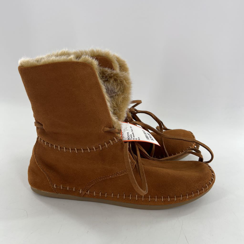 11 suede faux fur foldover lace-up bootie