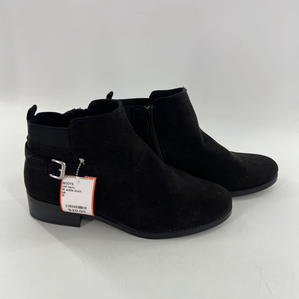 10 ankle boot