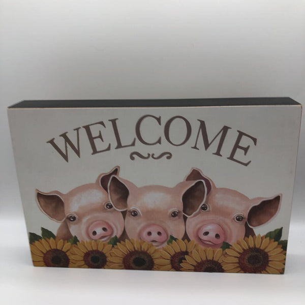 Pig Welcome Wall Hanging