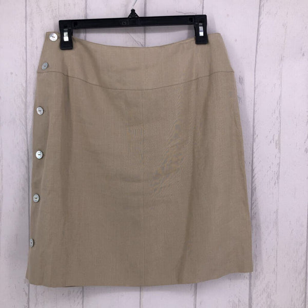 42 (8) Button side Skirt