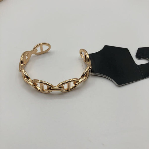 gold metal cuff bracelet