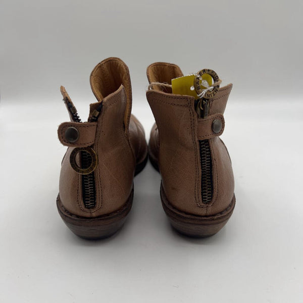 Sz 6.5 brown leather bootie