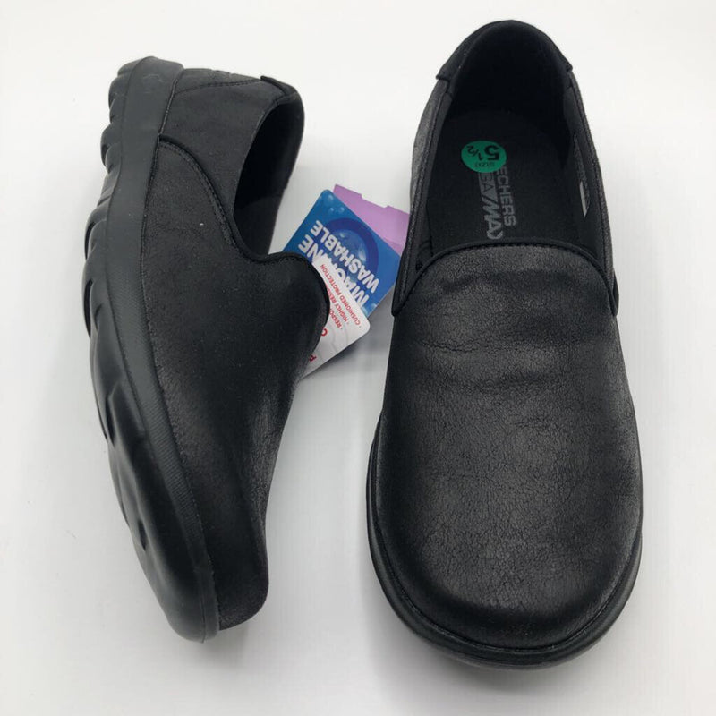 NWT 5.5 slipon loafers