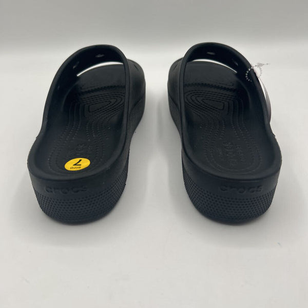 7 Rubber holy sandals