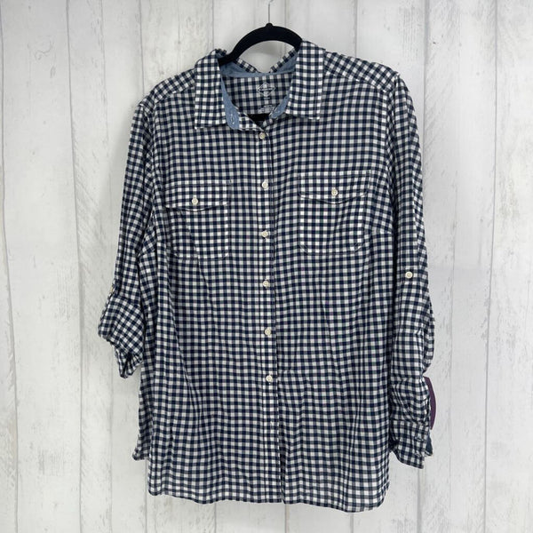 1x checker button shirt