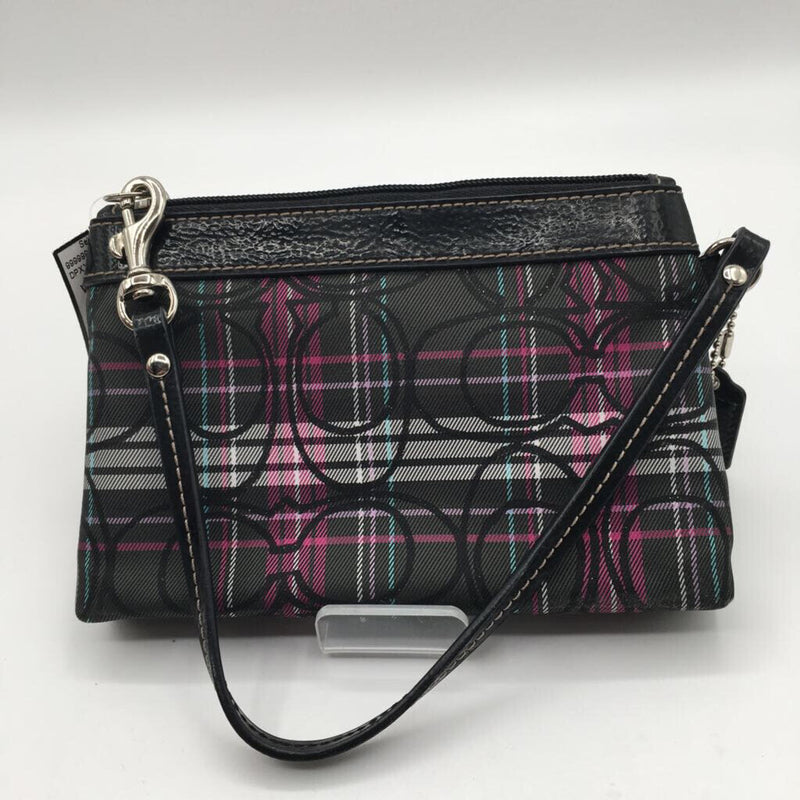 signature tartan wristlet