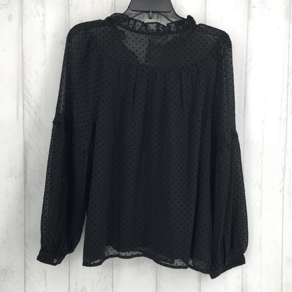 XLP tiered l/s Dotted Swiss button