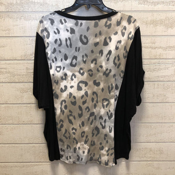 M s/s animal print top