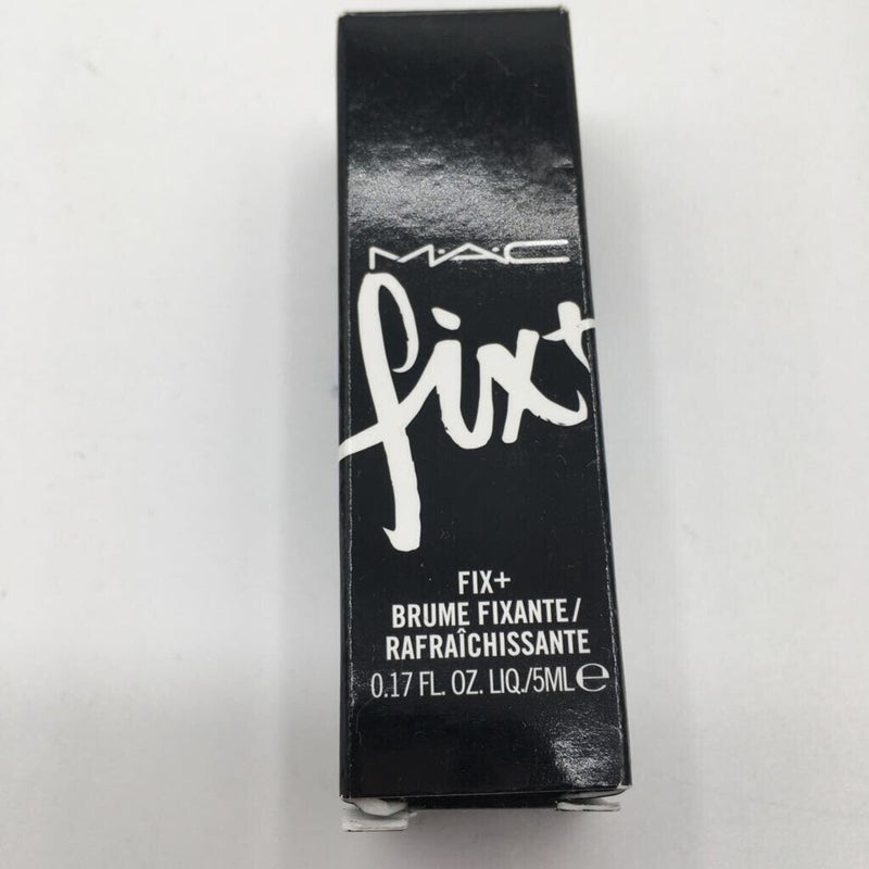 MAC Fix+ foundation oil control