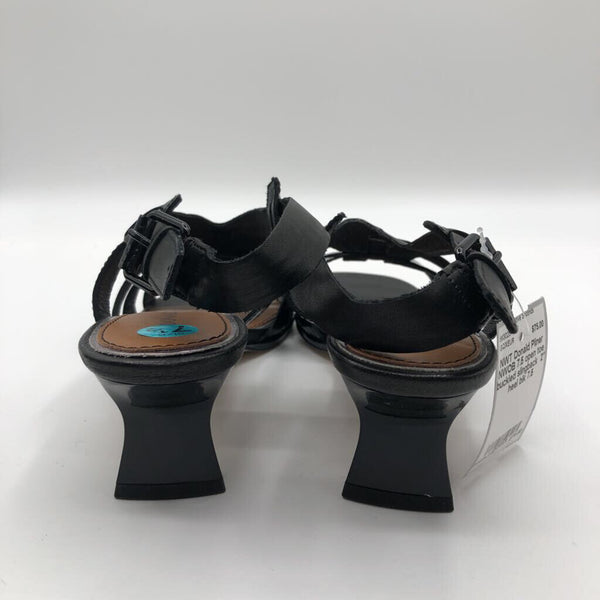 NWOB 7.5 open toe buckled slingback 2" heel