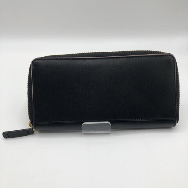 large zip around wallet