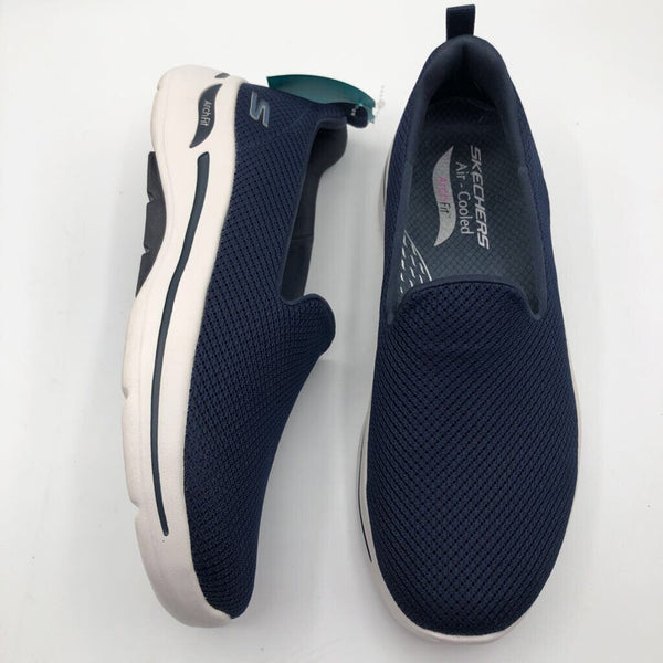 9 slip on sneakers