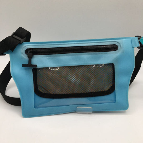 NWOT waterproof fanny pack