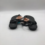 10 Flower thong sandal