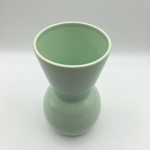 Boug's green vase