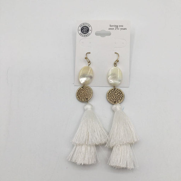 white tassel w/white shell earring