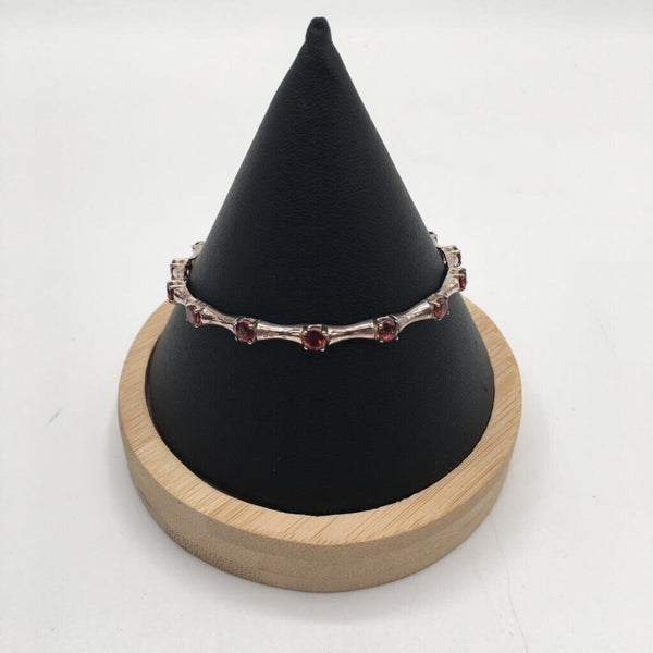 .925 bracelet with square red stones