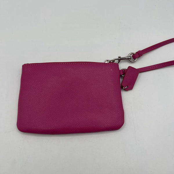 bow wristlet