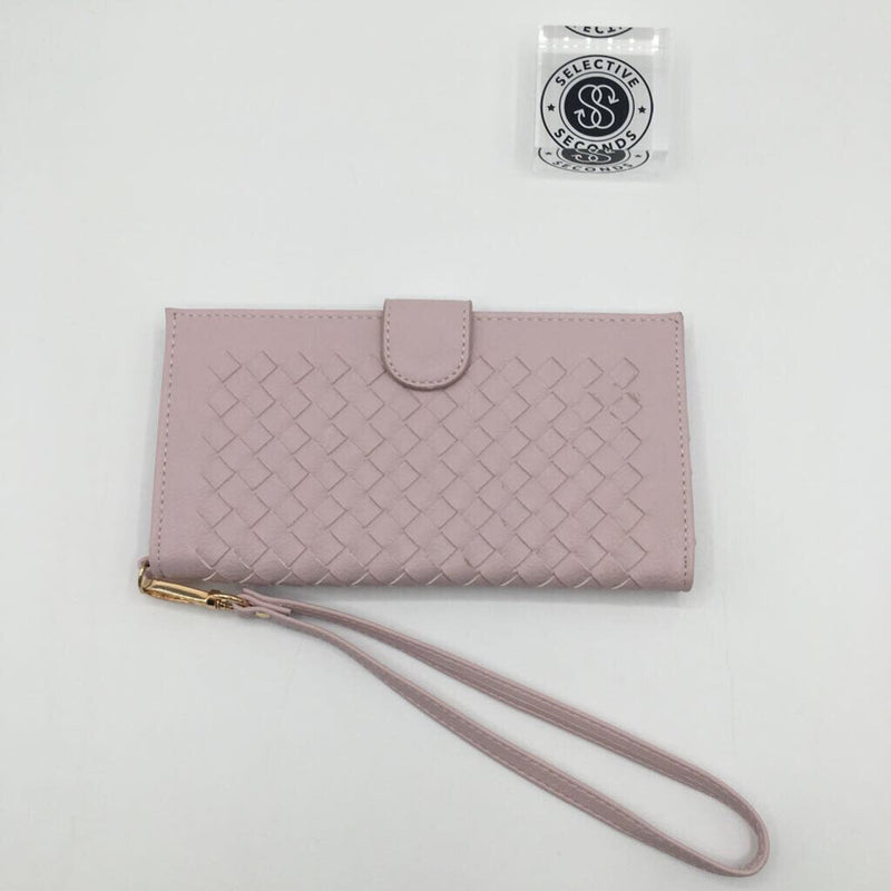 woven bi-fold wallet/wristlet