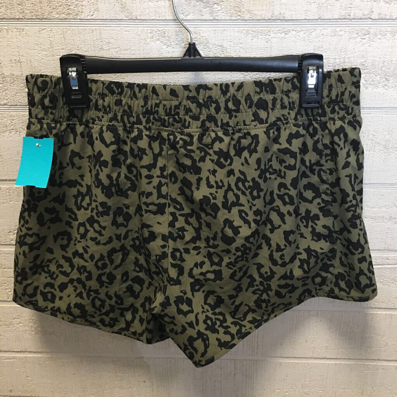 M animal print running short