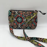 crossbody w/ zip around pocket