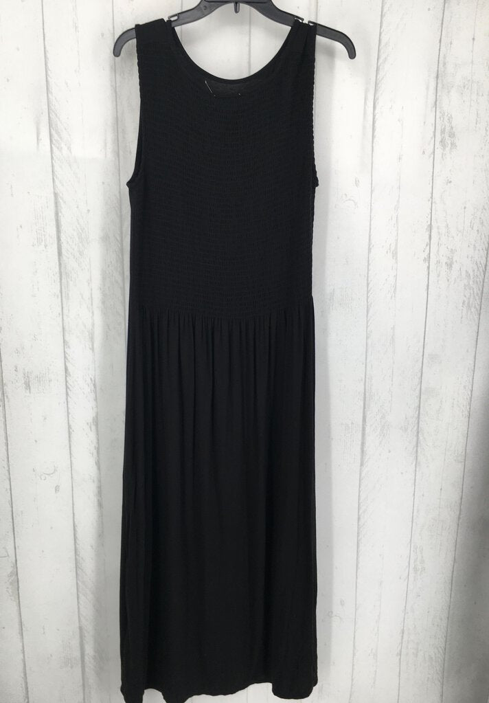 NWT 1x slvls back smocked maxi dress