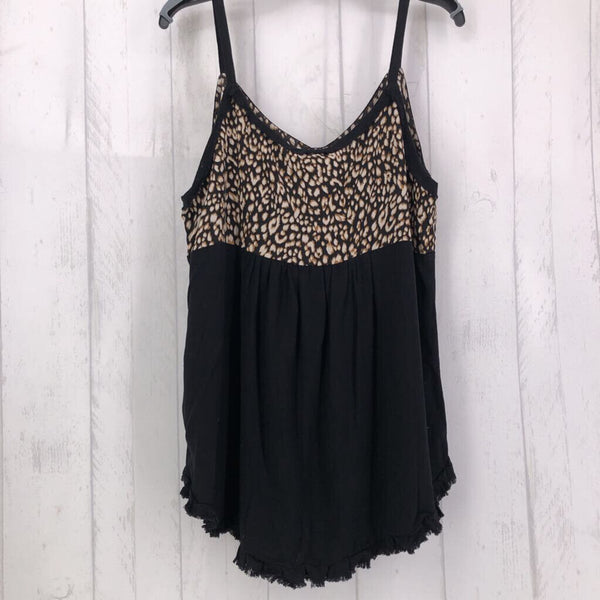 R42 L animal print button detail tank